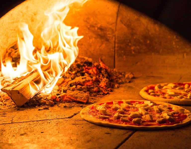 panevino-photos-bocce-ball-restaurant-with-pizza-livingston-nj